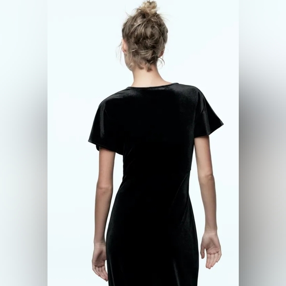 Zara Sophisticated Black Velvet Maxi Dress - Picture 4 of 6